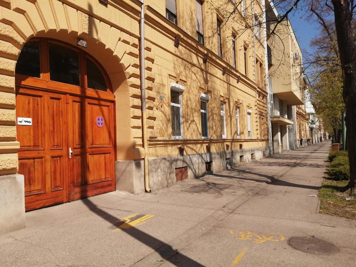 Hanna Apartman Szegedin Exterior foto